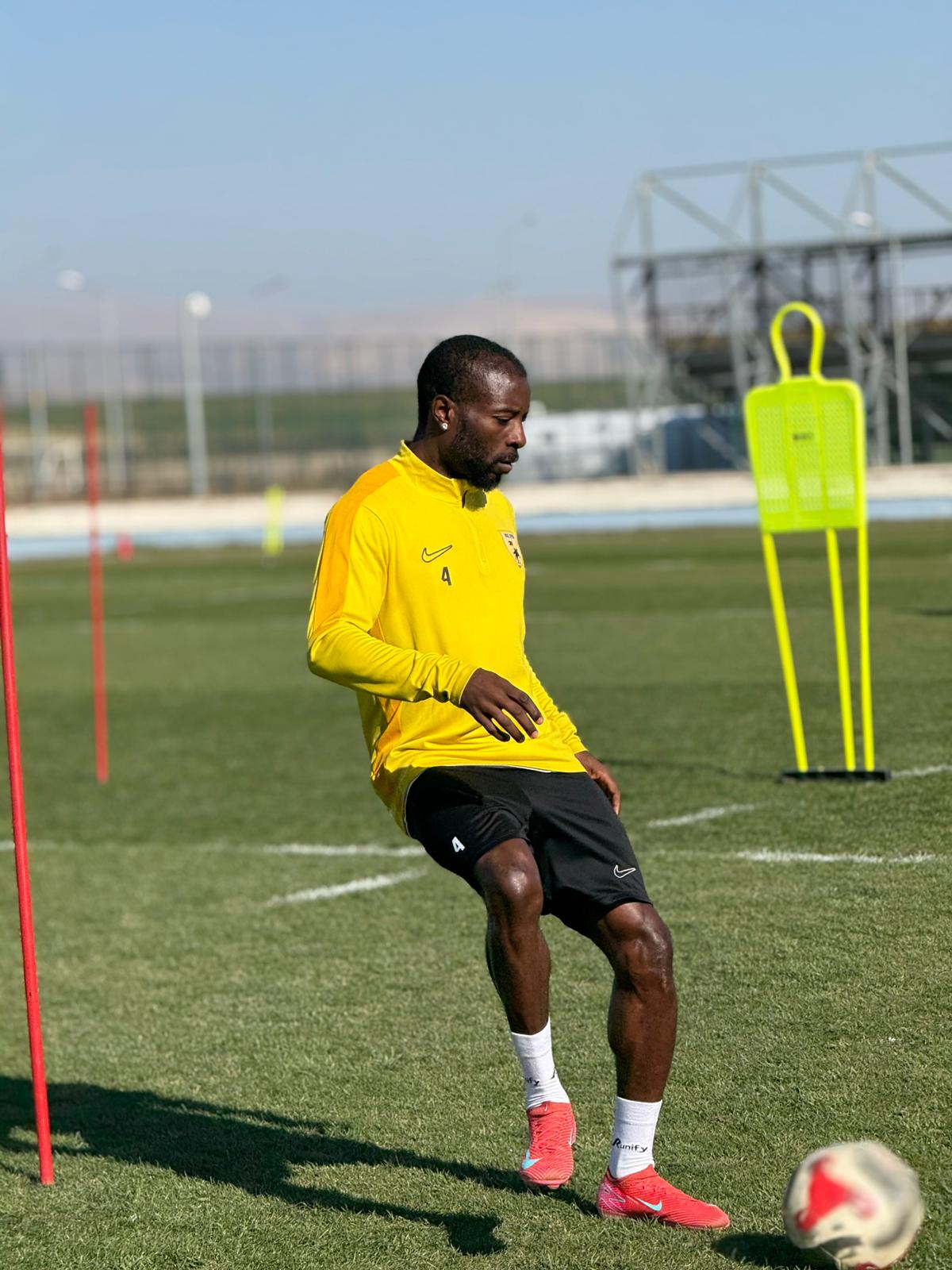 Whatsapp Image 2025 11 05 At 18.10.48 (1)