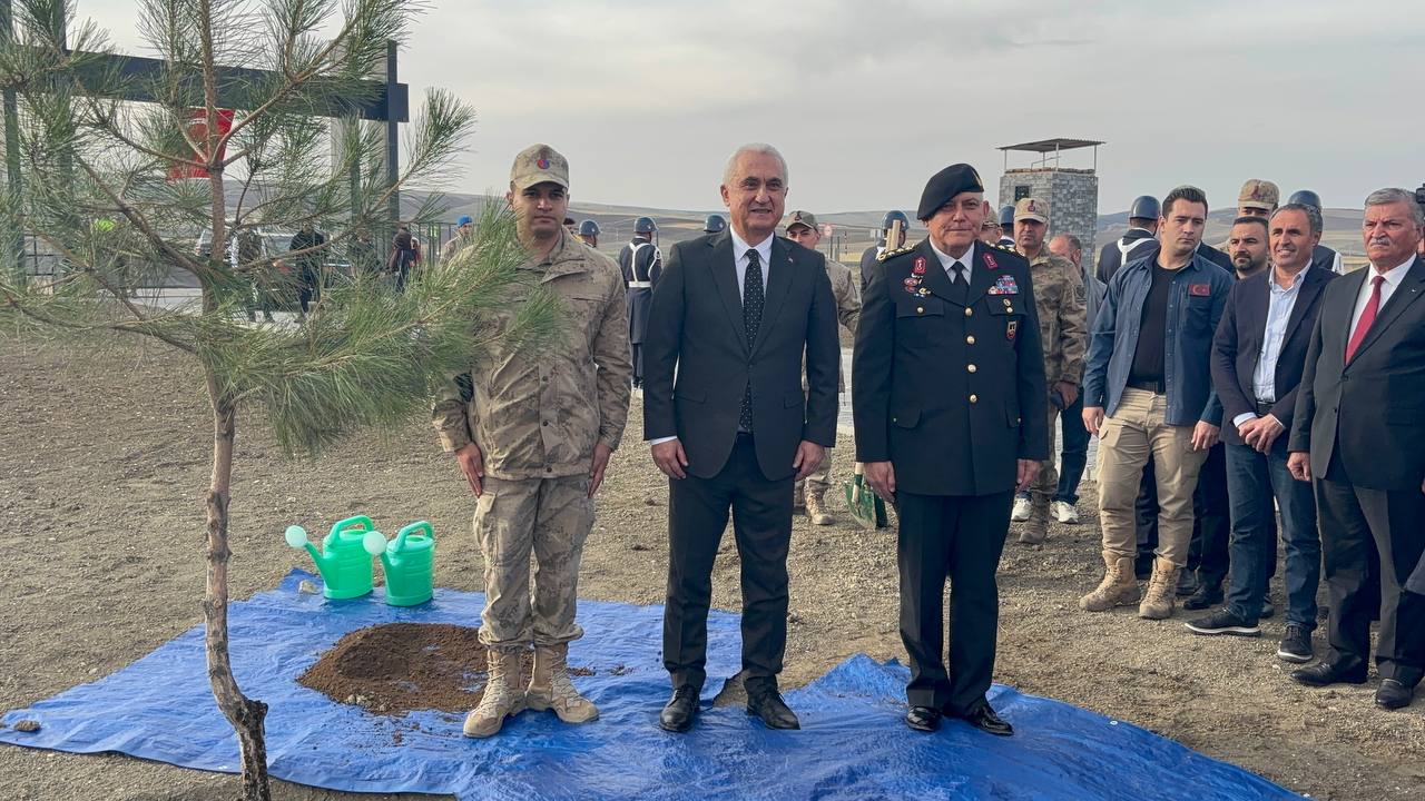 Whatsapp Image 2025 11 11 At 17.40.49 (1)