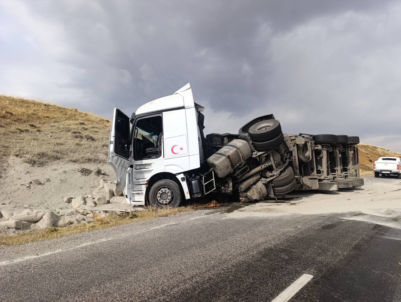 Whatsapp Image 2025 11 12 At 16.05.23