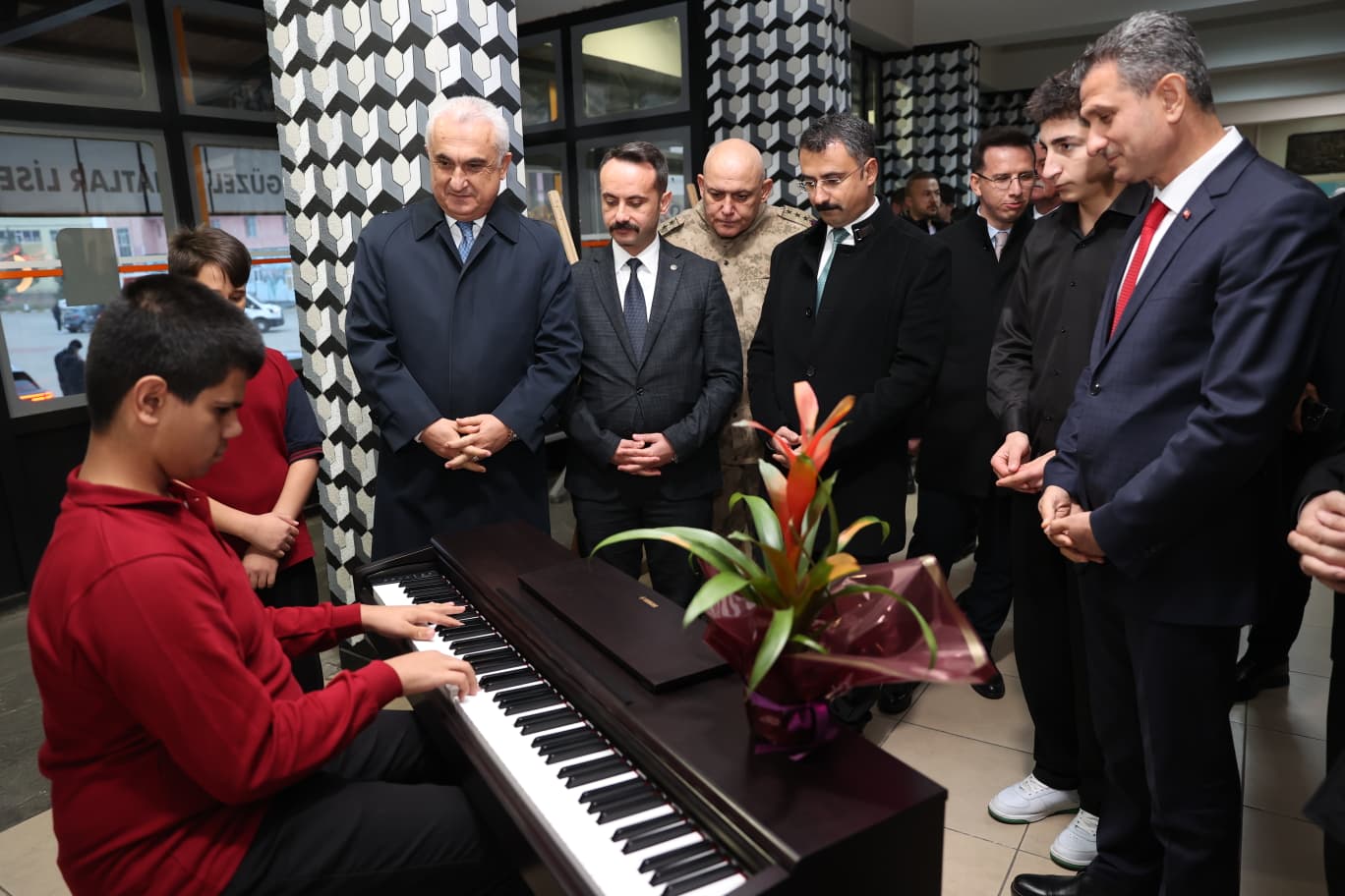 Whatsapp Image 2025 11 24 At 18.17.54