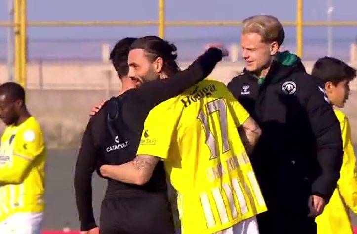 F R T G Y H N J B V F R G T H Y U J