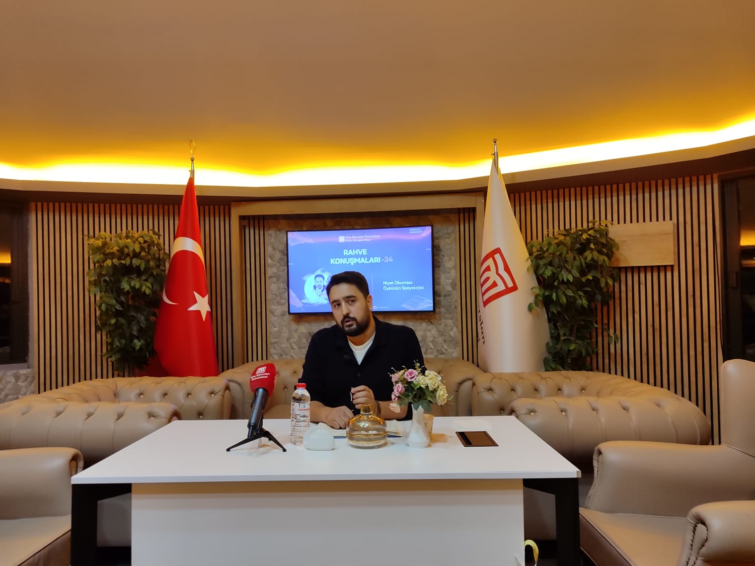 G7 J W7 Ia X U A A Se Q0