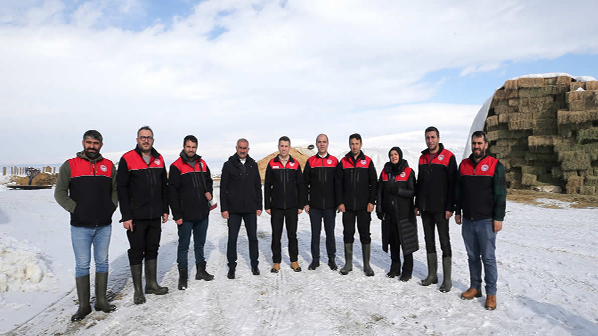 E R T Y H J M B G F G T H