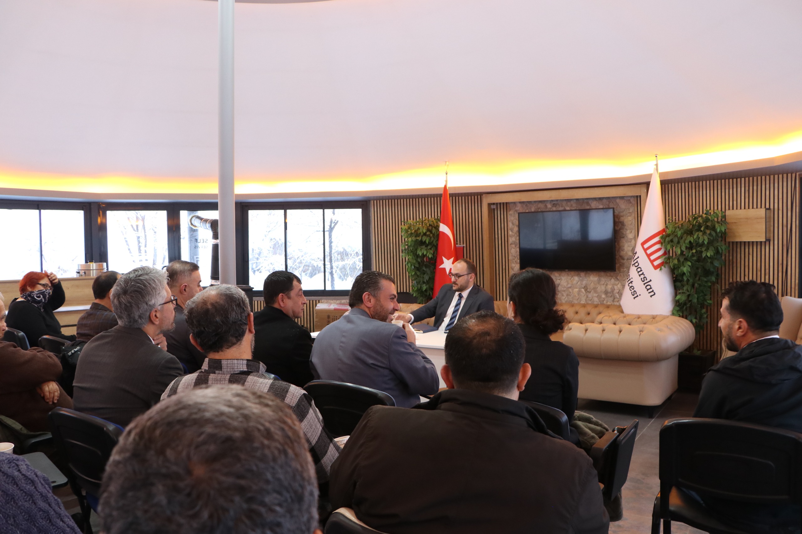 G H4 Q1 U X Y A A Jnz G