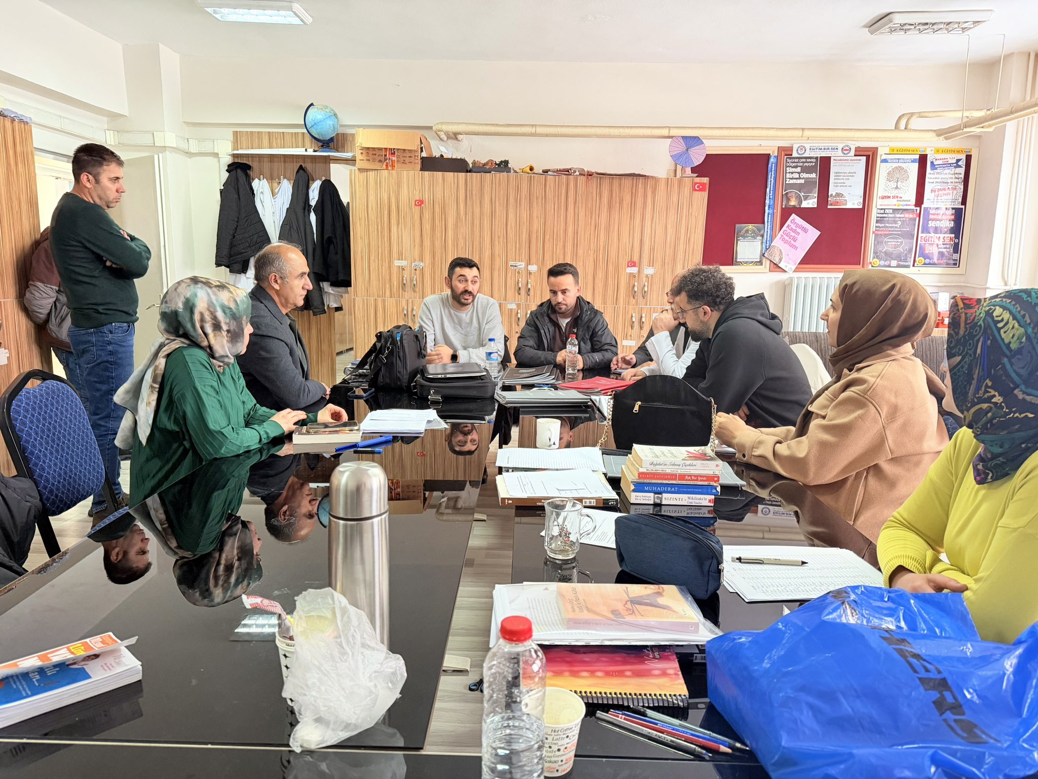 G M 6 C V Xo A Azds1