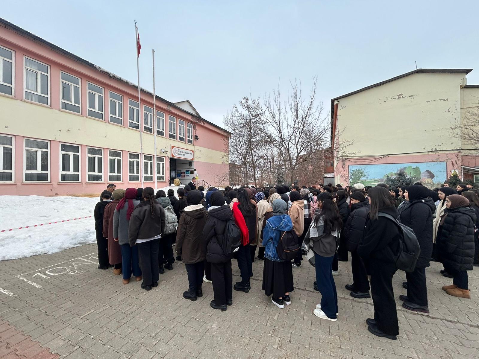 H Ad Ho Kmbc A A W B8G