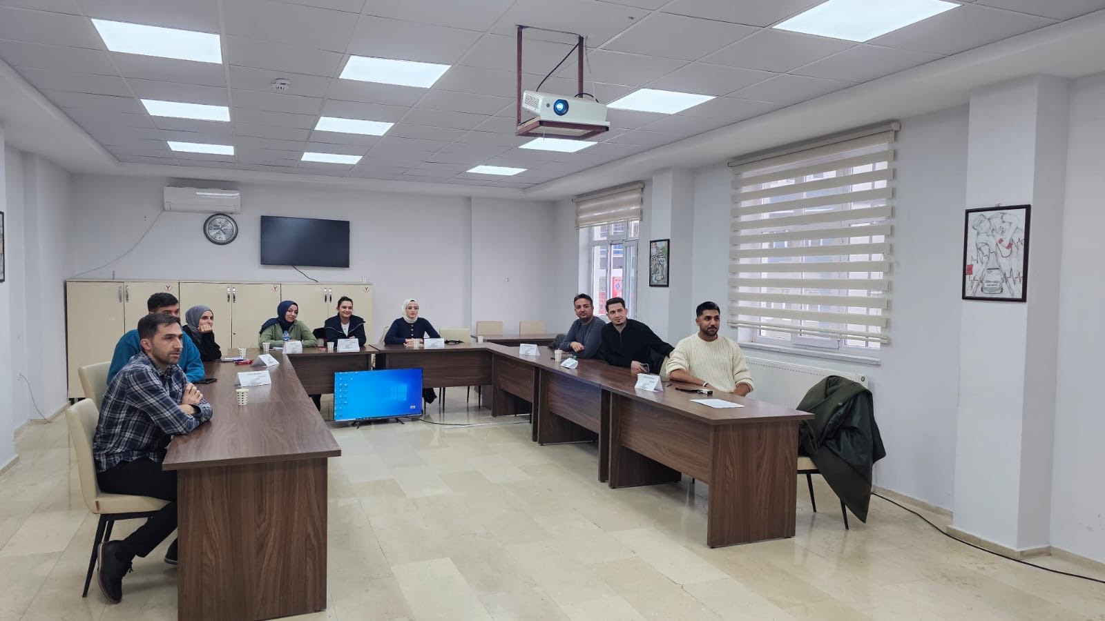 H Ae Plsz X A A E9 G2 O