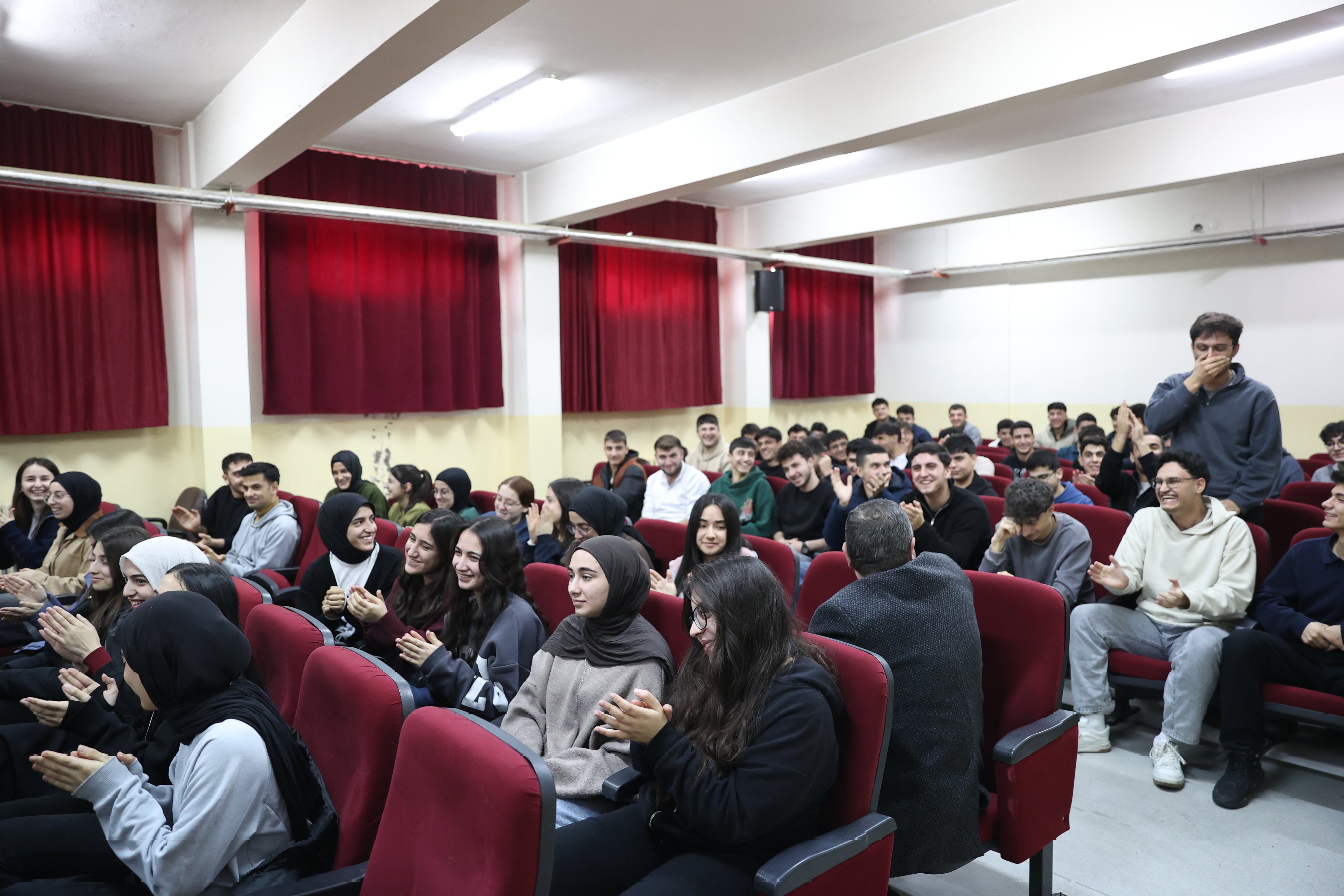 H Ay D9 J S Wo A Eyv Mq