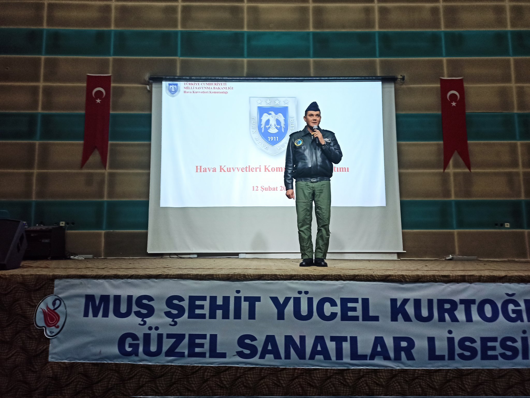 H B B W V C S W M A A Lxo C