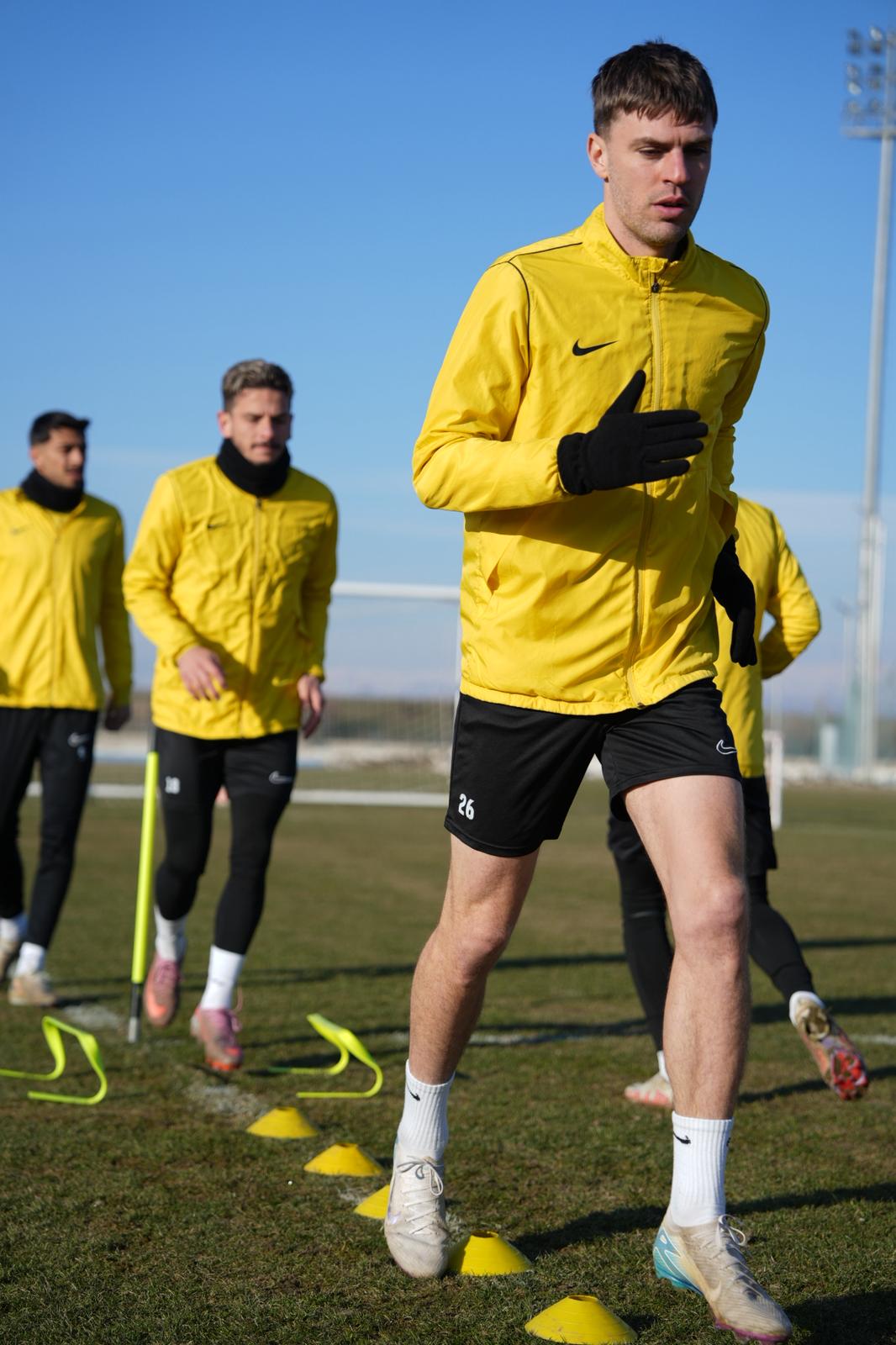 Whatsapp Image 2026 02 21 At 22.16.05 (3)