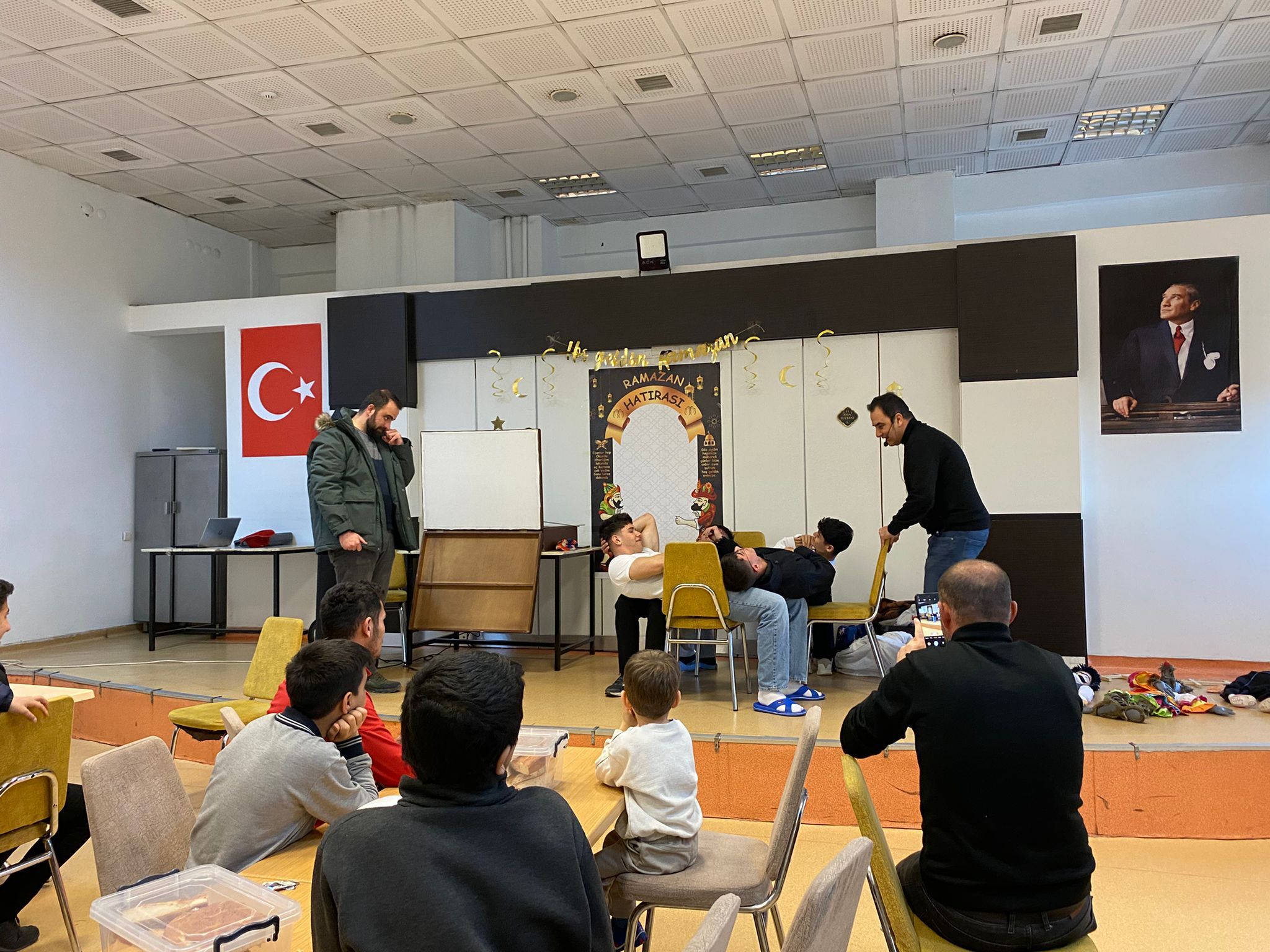 H D Tyg S N W Q A A0 Xvj