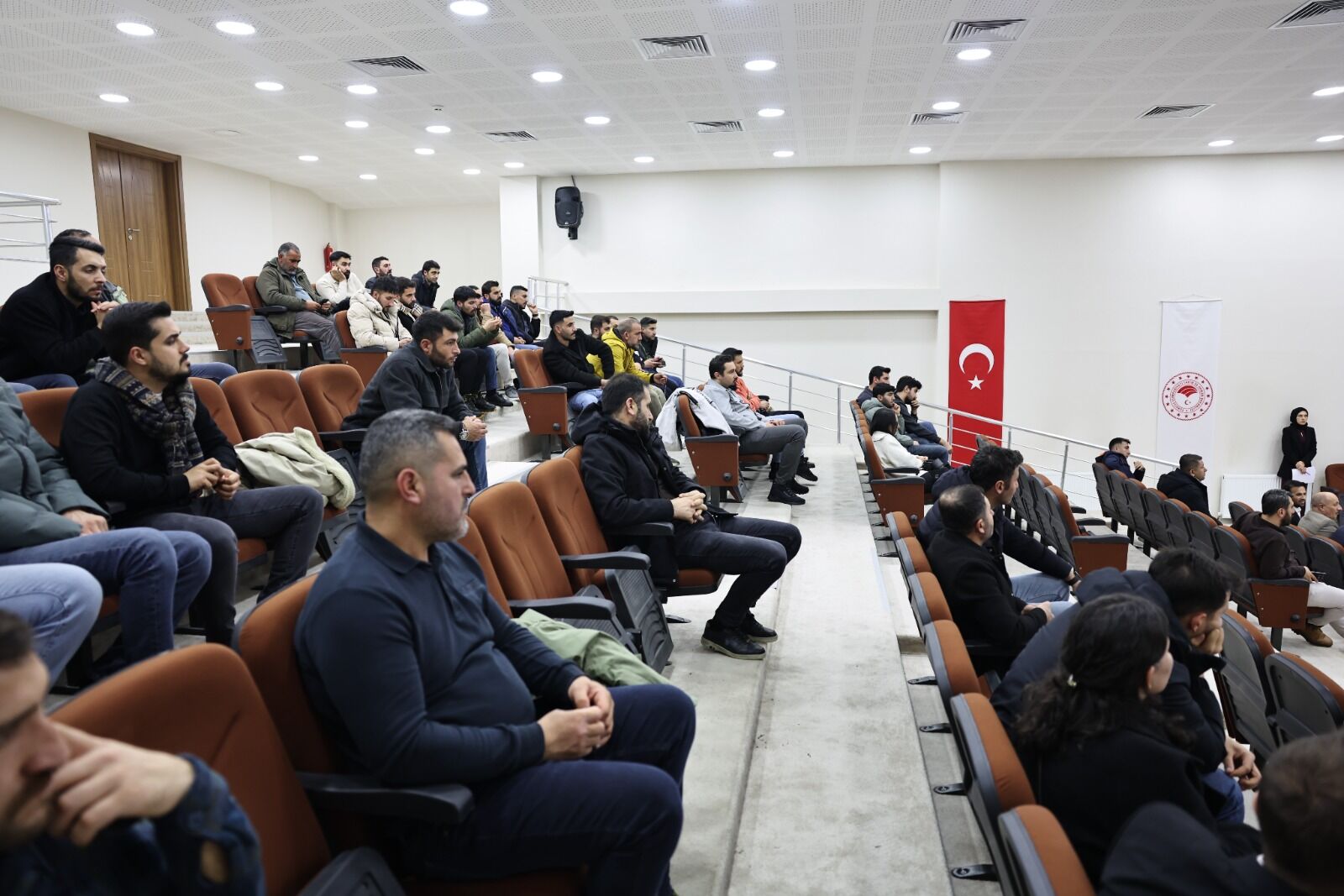 H Dm P7 B E Xg A A U Avr