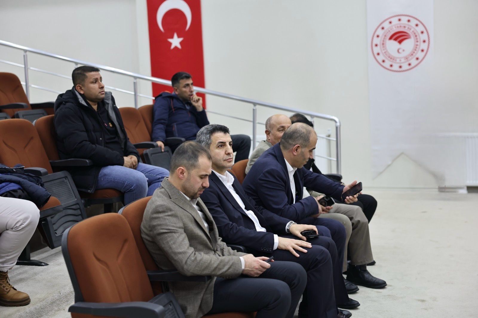 H Dm P7 B F X E A I Ru Rl