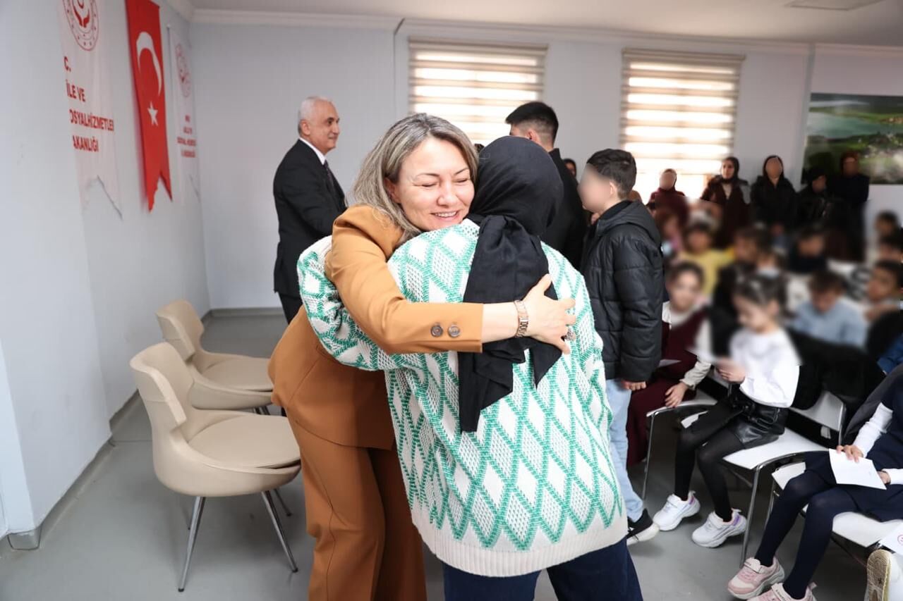 H Dx Mcg R Xs A A C 4U