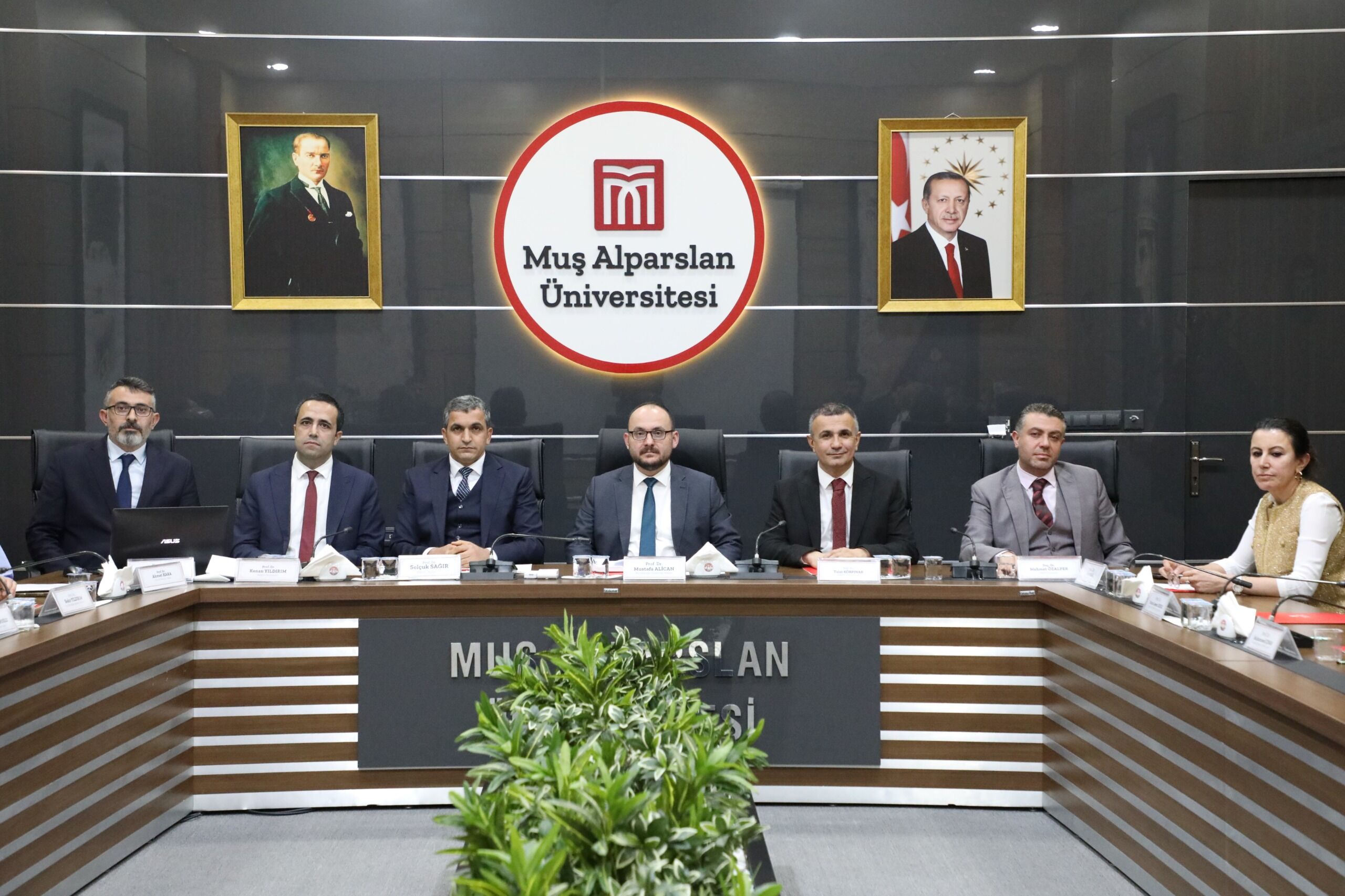 H Eu B It2As A A40 C P