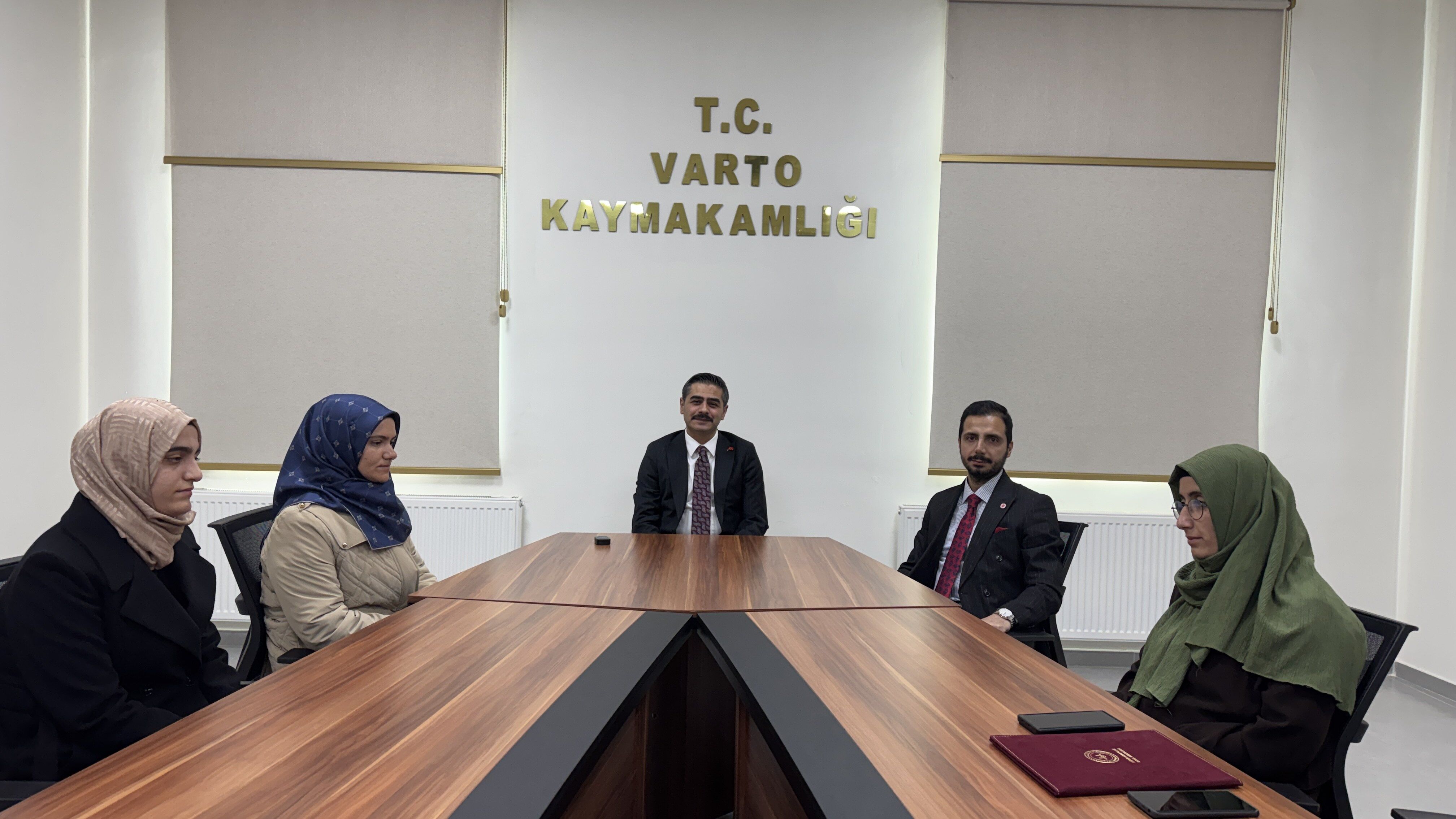 H F8V G Nv W M A A D2G2