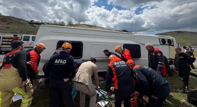 H Gb Rkt Y Wc A A Q9 B0