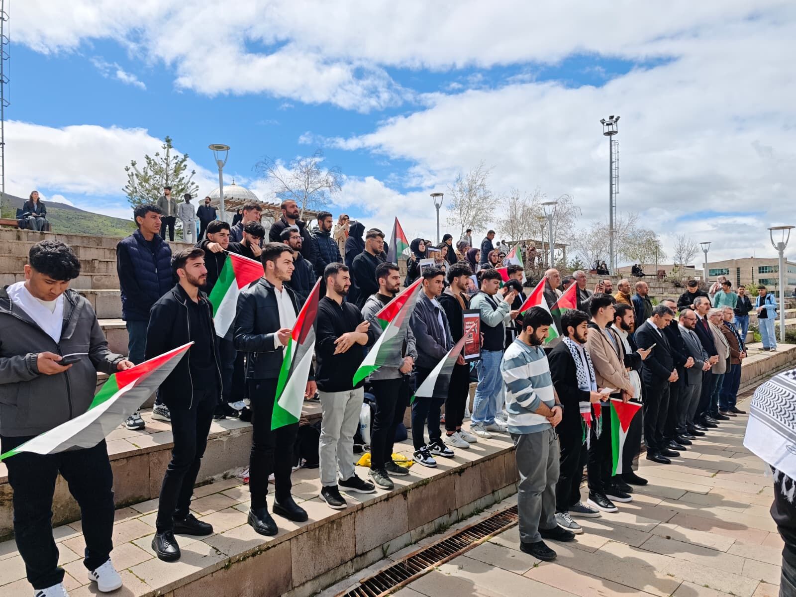 Whatsapp Image 2026 04 22 At 14.10.17