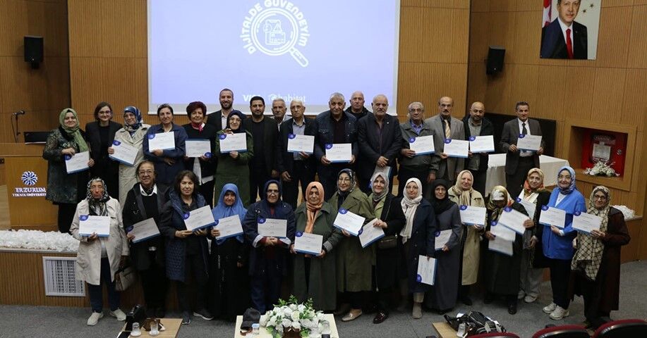 ETÜ 60+ tazelenme üniversitesi ile Habitat derneği arasında iyi niyet sözleşmesi imzalandı